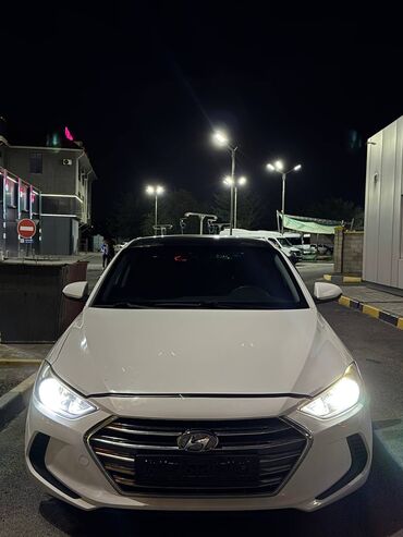 Hyundai: Hyundai Elantra: 2018 г., 2 л, Автоматические, Бензин, Седан