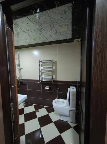 Uzunmüddətli kirayə mənzillər: Bakıxanov qəsəbəsi, Akkordun binaları, 19 mərtəbəli binanın 18-ci -da lalafo.az — 10 Uzunmüddətli kirayə mənzillər: Bakıxanov qəsəbəsi, Akkordun binaları, 19 mərtəbəli binanın 18-ci — 10