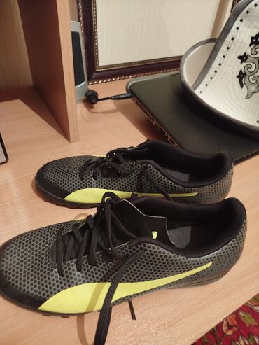Кроссовки и спортивная обувь: Мужские кроссовки, 41, Puma, Б/у, цвет - Черный, Самовывоз