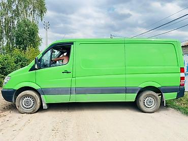 габариты: Mercedes-Benz Sprinter (длинная база), зелёный фургон. Основные — 4