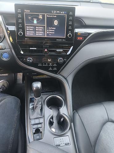 camry 55 exclusive: Toyota Camry: 2021 г., 2.5 л, Автомат, Гибрид, Седан — 7