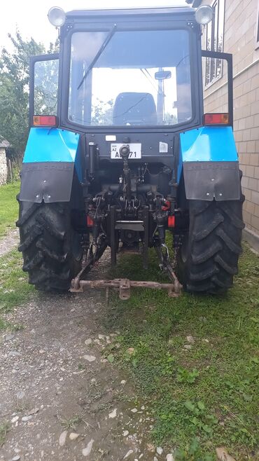 traktorlar belarus: Traktor 1221, motor 1 l, İşlənmiş