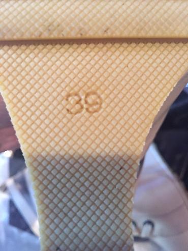 Basanoşka və səndəllər: Ölçü: 39, rəng - Qızılı, Yeni — 5