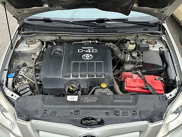 Toyota: Toyota Corolla hatchback (E120), gümüşü rəng. - Kuzov: 5 qapılı — 11