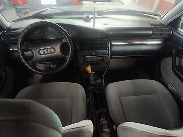 100: Audi 100: 1992 г., 2.3 л, Механика, Универсал — 2