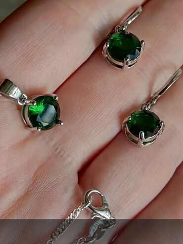 Наборы украшений: Комплект из серебра 925 пр💫. серьги + цепочка с кулончиком. вставка — 19