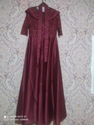 Пиджаки: Ziyafət paltarıdi teze alınıb çox ucuza satılır 40 manatdi isdiyen