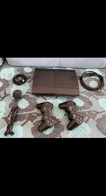 сколько стоит playstation 1: PS 3 konsulu. satilir .ela vəziyyətdədir islekdir icinde 50den cox — 1