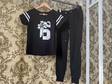 Комплекты одежды: Комплект, Б/у — 8