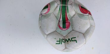 Rekviziti za vežbanje: Lopte za fudbal br.5: Umbro, Derbi i Adidas i druge vest — 18