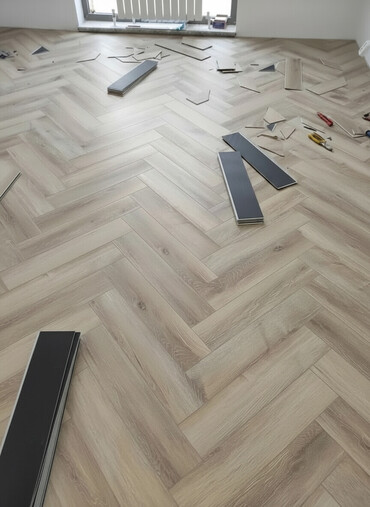 Напольные работы: Профессиональная укладка напольных покрытий - Монтаж ламината и — 1