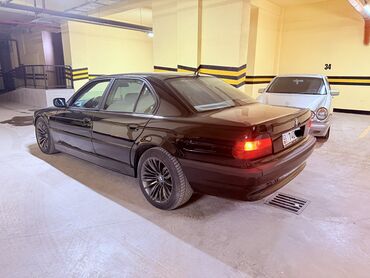 BMW: BMW 740: 2000 г., Седан — 6
