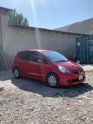 машина врасрочку: Honda Fit: 2003 г., 1.3 л, Автомат, Бензин, Хэтчбэк