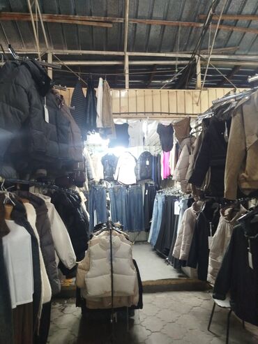 купить контейнерный дом: Продаю Торговый контейнер, Аламединский рынок