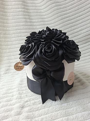Ostali kućni dekor: Ručne dekorativne kutije sa satenskim cvećem - Unikatne aranžmane — 2