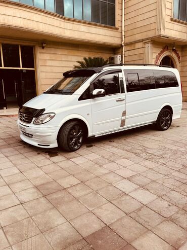 Mercedes-Benz: Mercedes-Benz Vito mikroavtobus - Kuzov: ağ rəng, qara kapot örtüyü — 13