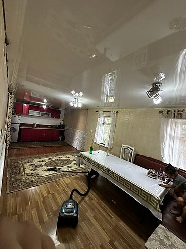 Продажа коттеджей и домов: 🏡 Продаётся уютный дом 📍 Адрес: г. Бишкек, село Восток, ул. Ленина — 10