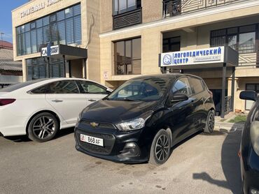 машины 2010 года и выше: Chevrolet Spark: 2017 г., 1 л, Вариатор, Бензин, Хетчбек