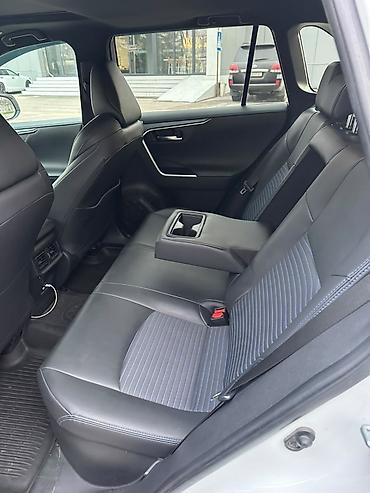 авто сокулук: Toyota RAV4: 2024 г., Гибрид — 5