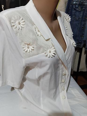 Bluze: Ženska bluza Dorette – veličina 42 (označeno i kao 10) - Boja: bela - — 9