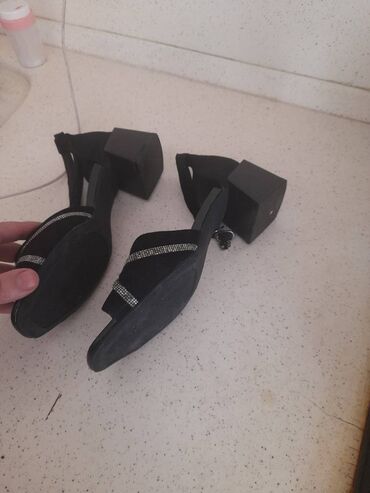 garda shoes: Размер: 38, цвет - Черный, Новый