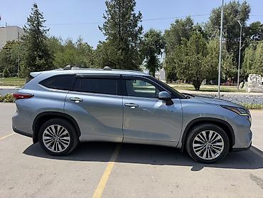 Toyota: Toyota Highlander: 2020 г., 2.5 л, Вариатор, Гибрид, Кроссовер — 3