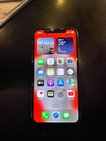 Tulumlar: IPhone X, Gümüşü, Qırıq