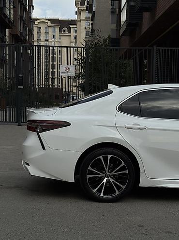 тайота: Toyota Camry: 2021 г., 2.5 л, Автомат, Бензин, Седан — 9