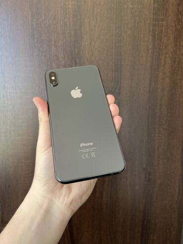 Apple iPhone: IPhone Xs Max, Б/у, 256 ГБ, Черный, Защитное стекло, Чехол, 78 %