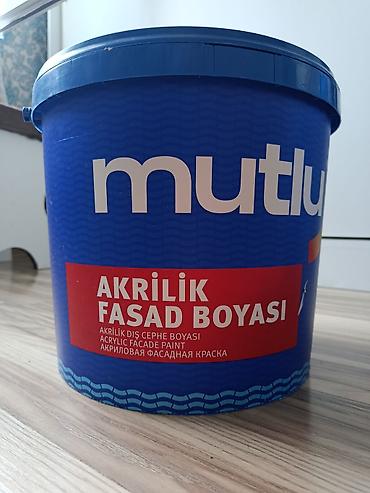 rəngləmə: Mutlu markasına aid akrilik fasad boyası. Bu boya xarici divarların — 1