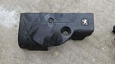 horizontalno: POKLOPAC MOTORA ZA PEUGEOT 206 — 1