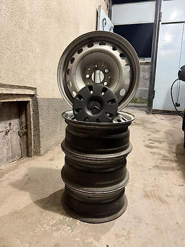 185 60 15: Комплект стальных дисков Mercedes + колпаки - Количество: 4 шт. - — 4