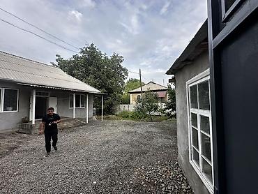 Продажа коттеджей и домов: Продается жилой дом Г.Ош село Учар 4.65 сотик Цена 110 000 $ торг — 12
