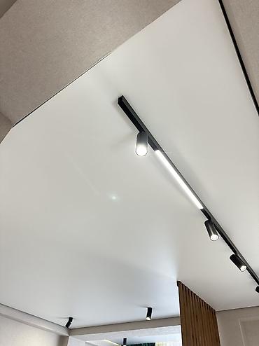 Натяжной потолок: Натяжной потолок Глянцевое, Матовое, 3D потолки Гарантия, Бесплатная консультация, Бесплатный замер — 1