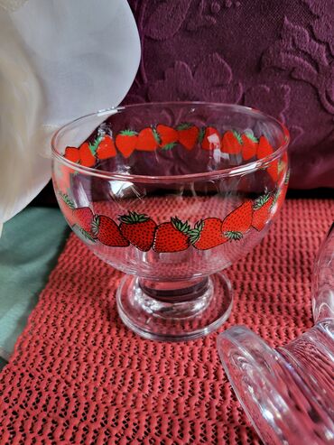 Čaše: Case vintaz za poslastice nove,nemacke. Case za poslastice komada 3 — 6