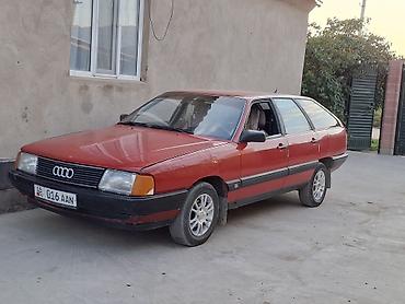 Audi 100: 1988 г., 1.8 л, Хэтчбэк