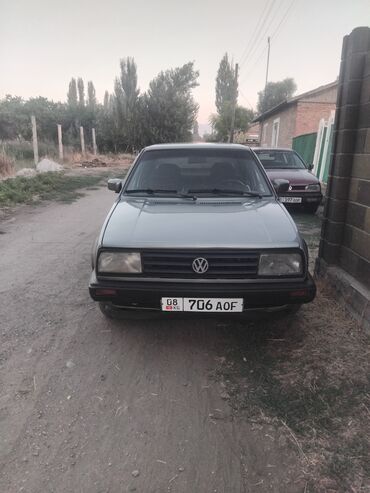 дом на колесах цена в бишкеке: Седан Volkswagen Jetta, окрашенный в серый цвет, предлагает