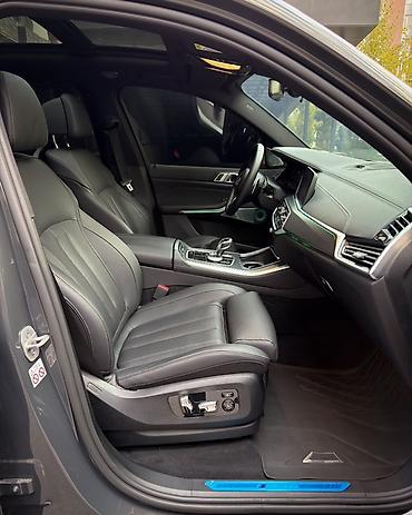 колонка азс: BMW X5: 2022 г., 4.4 л, Автомат, Бензин, Кроссовер — 10