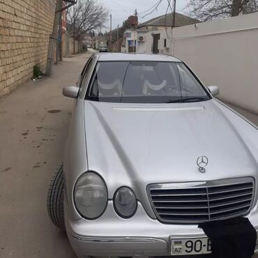 Mercedes-Benz: Mercedes-Benz E 200: 2 l | 1998 il Sedan — 8