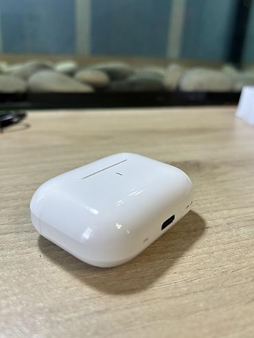 marshall qulaqliq: Salam airpods satılır. Dubaydan baha alınıb. Yenidir işlədilməyib — 1