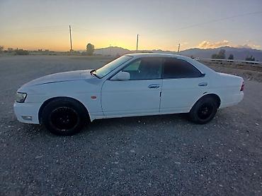 jak авто: Nissan Laurel: 2002 г., 2 л, Автомат, Бензин, Седан — 4