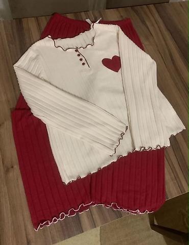Ev geyimləri, pijamalar: Qadın pijama dəsti Yenidir Sadece üzerimde geyinib çekmişem her birin — 11