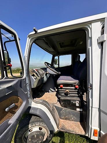 Транспорт: Mercedes-Benz Vario 815D — бортовой грузовик с двойной кабиной и — 4