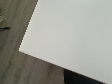 Stolice: Prodajem moderan trpezarijski set koji čine sto i 6 stolica. Sto je — 9