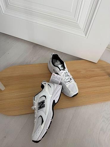 спортивная обувь кроссовки: Кроссовки, 40, New Balance, Новый, цвет - Белый, Бесплатная доставка — 2