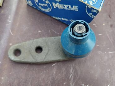 Auto delovi: Kugla jabucica trapa Ford Fiesta. Novo. Par. Proizvodjac Meyle — 2