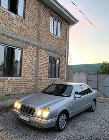 Mercedes-Benz: Mercedes-Benz E-Class: 1996 г., 3.2 л, Автомат, Бензин, Седан
