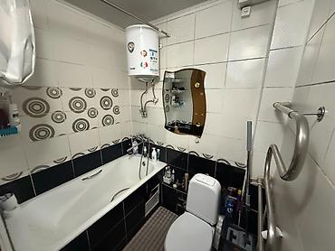 7 мкр: 3 комнаты, 62 м², 7 мкр 104 серия, 1 этаж — 6