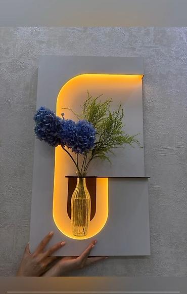 İşıqlandırma: LED işıqlı divar dekoru – inteqrə edilmiş şüşə vaza ilə 3D gül — 1
