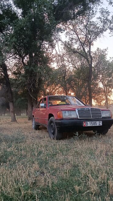 runx alex: Mercedes-Benz 190: 1982 г., 2 л, Механика, Бензин, Седан